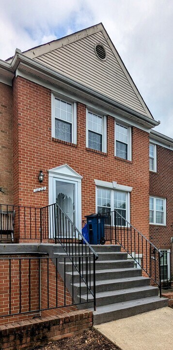 1822 Bronzegate Blvd in Silver Spring, MD - Building Photo