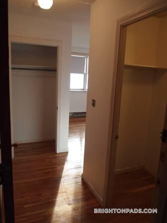 2018 Commonwealth Ave in Boston, MA - Building Photo - Building Photo