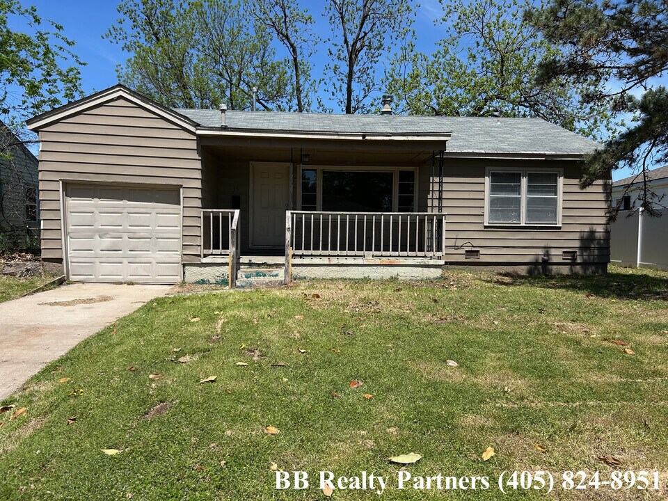 55 E 51st Pl in Tulsa, OK - Building Photo