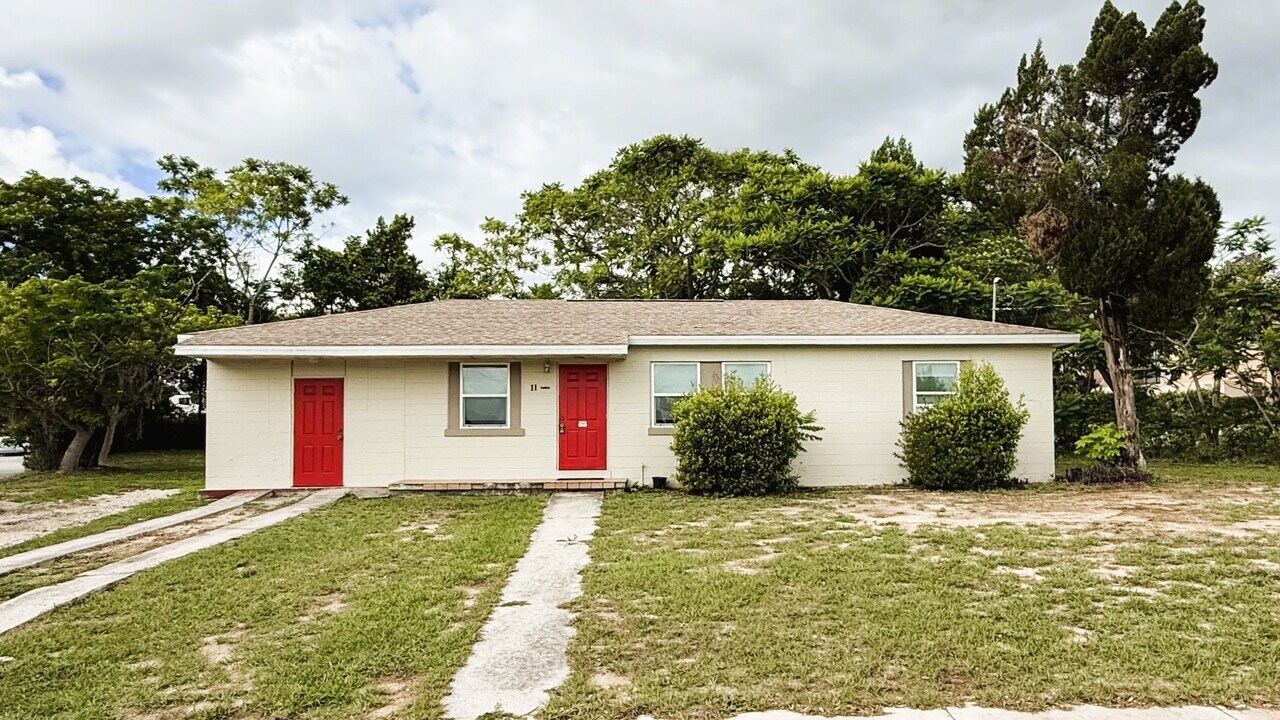 1112 Carlton Ave in Lake Wales, FL - Building Photo