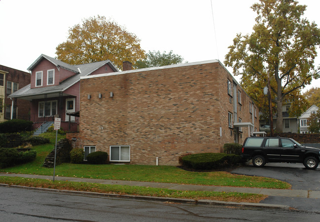 274 S Allen St in Albany, NY - Foto de edificio - Building Photo