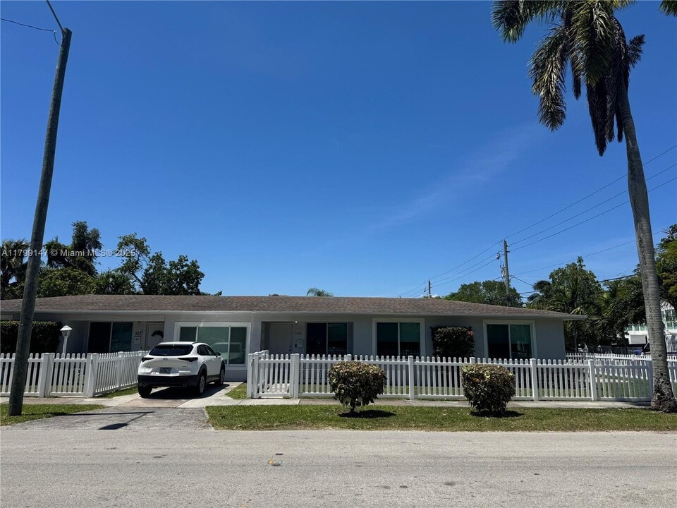 3641 SW 29th St in Miami, FL - Building Photo