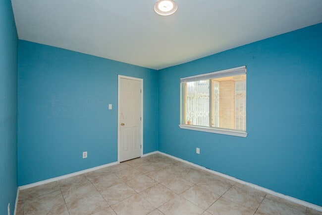 8607 Crystal Cove Ct in Houston, TX - Building Photo - Building Photo