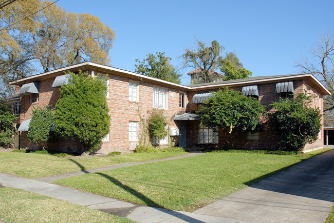 4825 Caroline St in Houston, TX - Building Photo - Building Photo