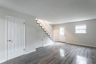 2404 Briggs Ave in Chattanooga, TN - Building Photo - Building Photo