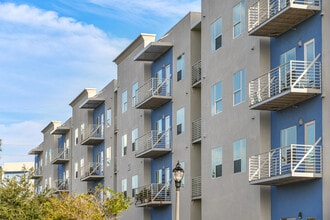 The Nolen Luxury Apartments in Clearwater, FL - Building Photo - Building Photo