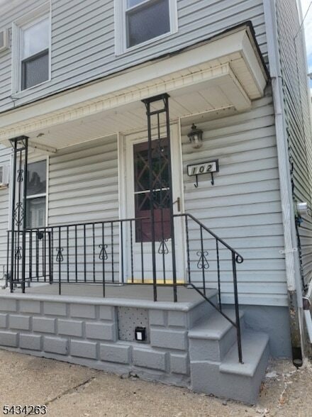 property at 102 Mercer St