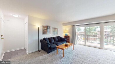 203 Lee Hwy in Falls Church, VA - Building Photo - Building Photo