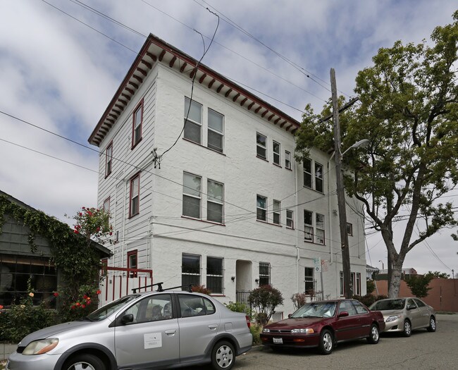 2004-2010 Emerson St in Berkeley, CA - Foto de edificio - Building Photo