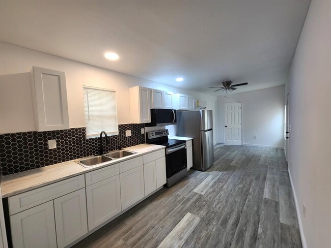 1546 Moonflower St in Middleburg, FL - Building Photo - Building Photo