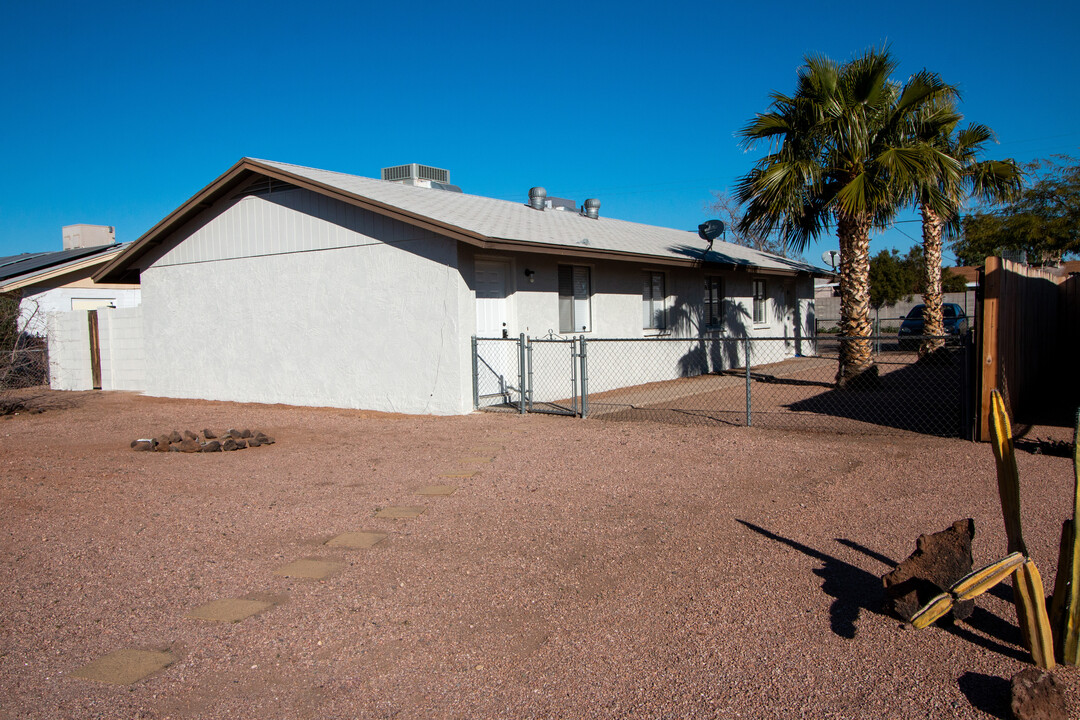 1222 E Harry St, Unit B in Tempe, AZ - Building Photo