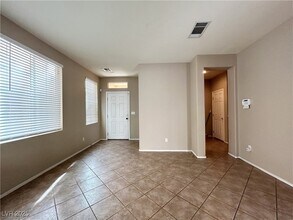 4444 Oberlander Ave in North Las Vegas, NV - Building Photo - Building Photo