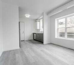 1712 W Glenlake Ave in Chicago, IL - Building Photo - Building Photo