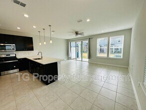 84 Pinebury Ln in St. Augustine, FL - Foto de edificio - Building Photo