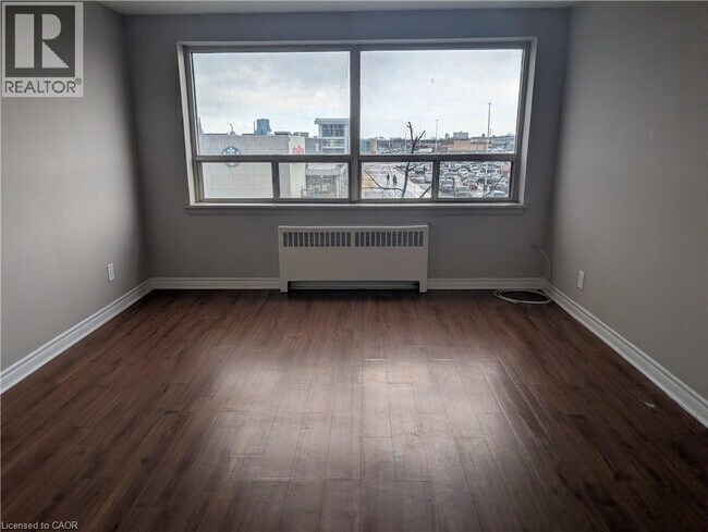 468 Ottawa St N in Hamilton, ON - Building Photo - Building Photo