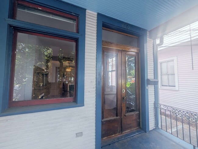 4307 S Carrollton Ave in New Orleans, LA - Building Photo - Building Photo