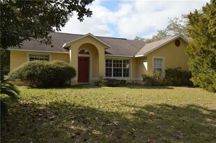 10247 Northglen Drive in Clermont, FL - Building Photo