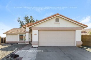 6615 N 77th Dr in Glendale, AZ - Building Photo