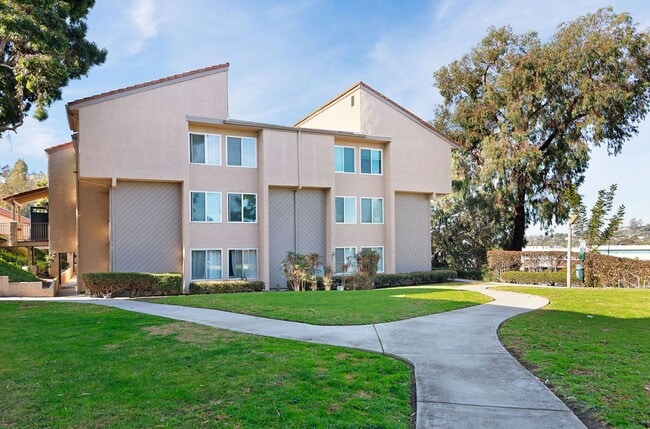 2336 Hosp Way in Carlsbad, CA - Building Photo - Building Photo