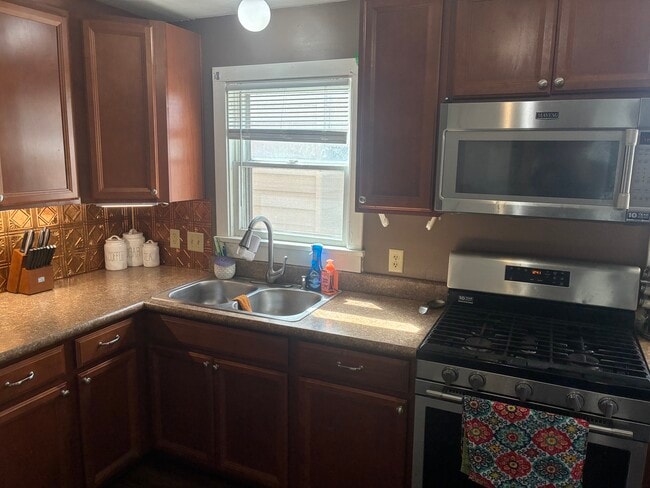 712 N 2nd St, Unit Lower