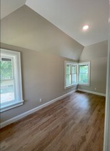 72 Hungerford Terrace in Burlington, VT - Foto de edificio - Building Photo