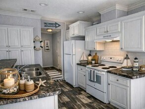 6515 15th St E in Sarasota, FL - Building Photo - Building Photo