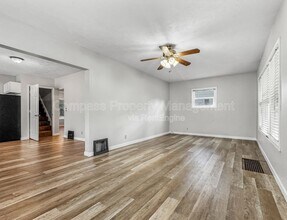 729 Crescent St NE in Grand Rapids, MI - Building Photo - Building Photo