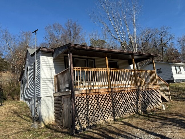 property at 1092 W Vann Rd