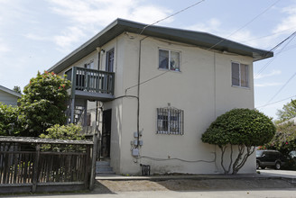 1514 Oregon St in Berkeley, CA - Building Photo - Building Photo