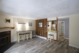 23 Windsor Hill Way in Waterville Valley, NH - Building Photo - Building Photo