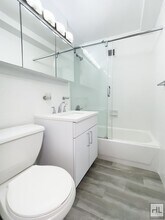 EAST 35 STREET in New York, NY - Building Photo - Building Photo