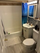926 Fulton St SE, Unit 4 in Minneapolis, MN - Building Photo - Building Photo