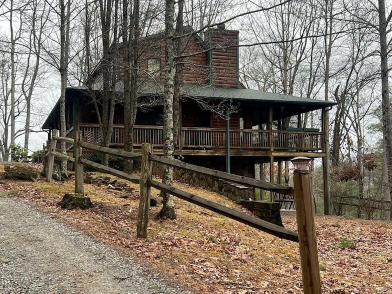 120 Campbell Camp Rd in Blue Ridge, GA - Building Photo