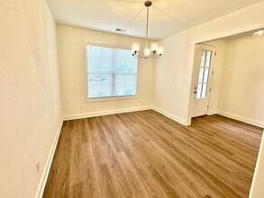 7464 Newbury Dr in Olive Branch, MS - Foto de edificio - Building Photo