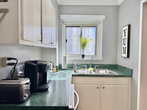 300 Peachtree St in Atlanta, GA - Building Photo - Building Photo