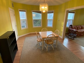 27R Albion St, Unit 2 in Somerville, MA - Building Photo - Building Photo