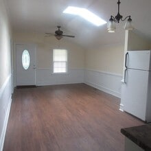 2211 Blue Creek Rd in Jacksonville, NC - Building Photo - Building Photo