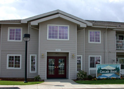 Cascade House at Hope Village in Canby, OR - Foto de edificio - Building Photo