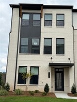 1 Peeples Dr in Lawrenceville, GA - Building Photo