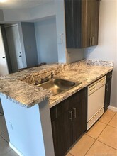 15221 SW 80th St in Miami, FL - Building Photo - Building Photo