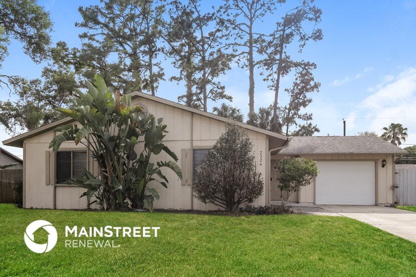 2324 Yule Tree Dr in Edgewater, FL - Building Photo