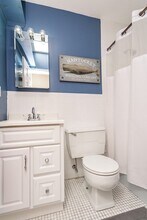 8 Battery St, Unit 3 in Boston, MA - Building Photo - Building Photo