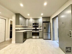 39-20 65th St-Unit -1 in Queens, NY - Building Photo - Building Photo