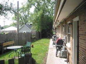 Village Apartments in Wauconda, IL - Building Photo - Building Photo