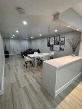 9200 N Hollybrook Lake Dr in Pembroke Pines, FL - Building Photo - Building Photo