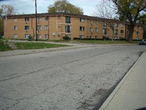 905-911 Neal Ave in Dayton, OH - Foto de edificio - Building Photo