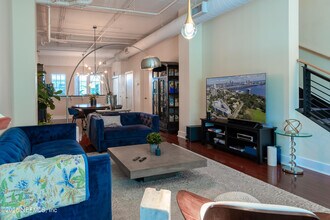 1661 Riverside Ave in Jacksonville, FL - Building Photo - Building Photo