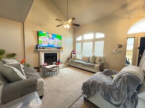 451 Viale Lungo Ave in El Paso, TX - Building Photo - Building Photo