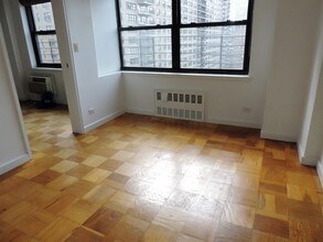 205 West End Ave-Unit -15-J in New York, NY - Building Photo - Building Photo