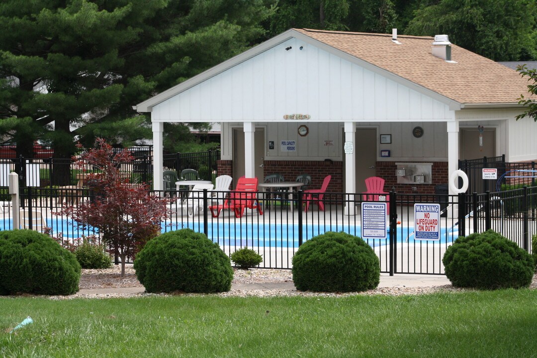 Ridgebrook Apartments in Quincy, IL - Building Photo